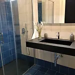 Gibus לינה וארוחת בוקר
